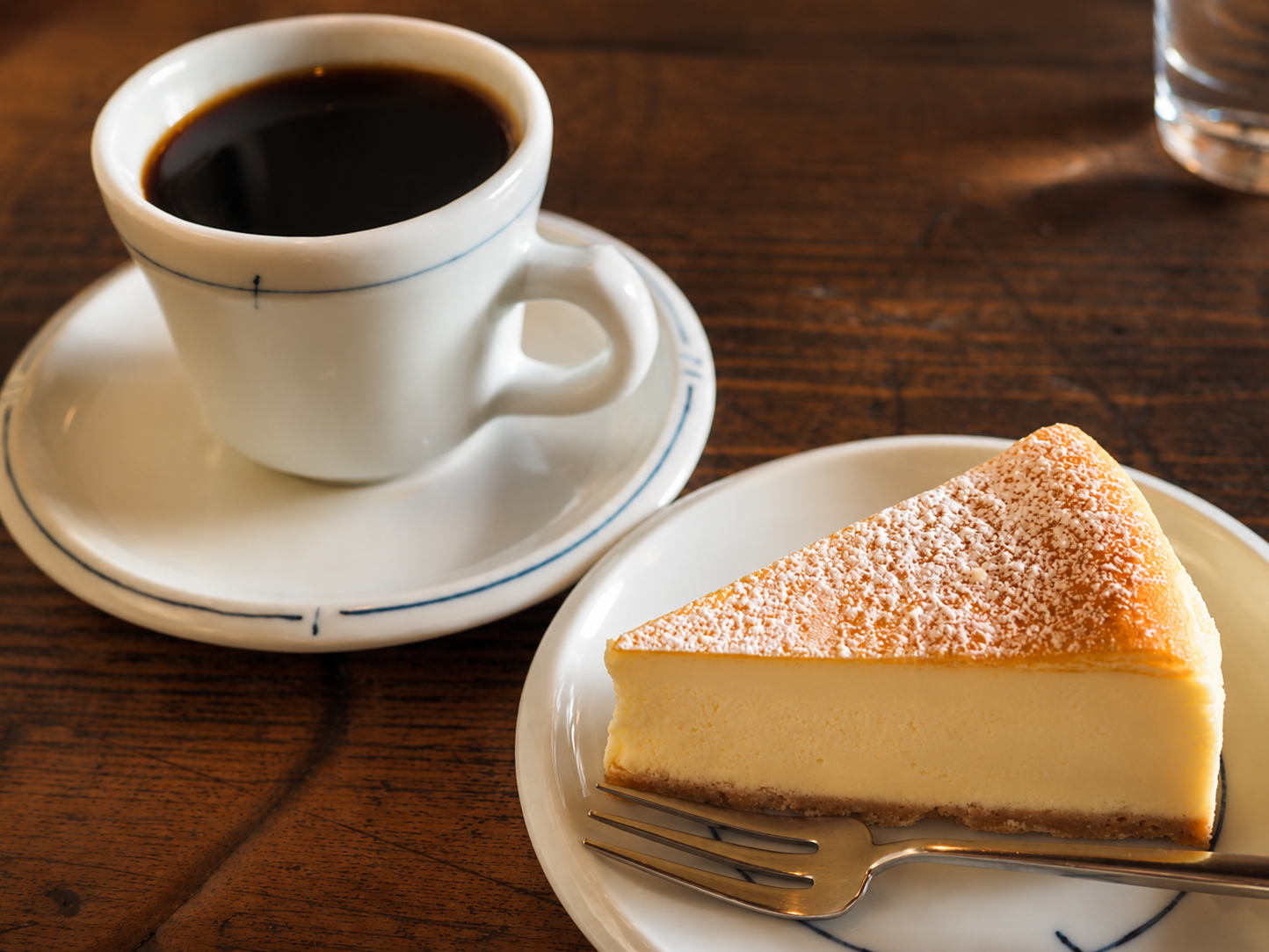森彦本店のコーヒーとスイーツ